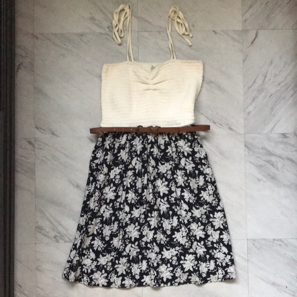 Forever 21 Blue Cream Sz Small Belted Dress